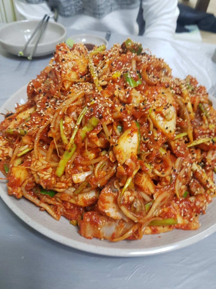 큰길목식당